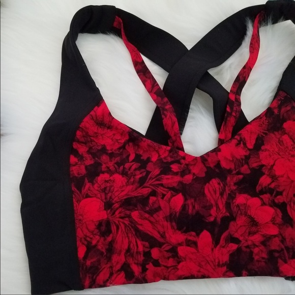 lululemon athletica Tops - NWT Lululemon 8 Sweat Times Bra Carmine Red Black Floral